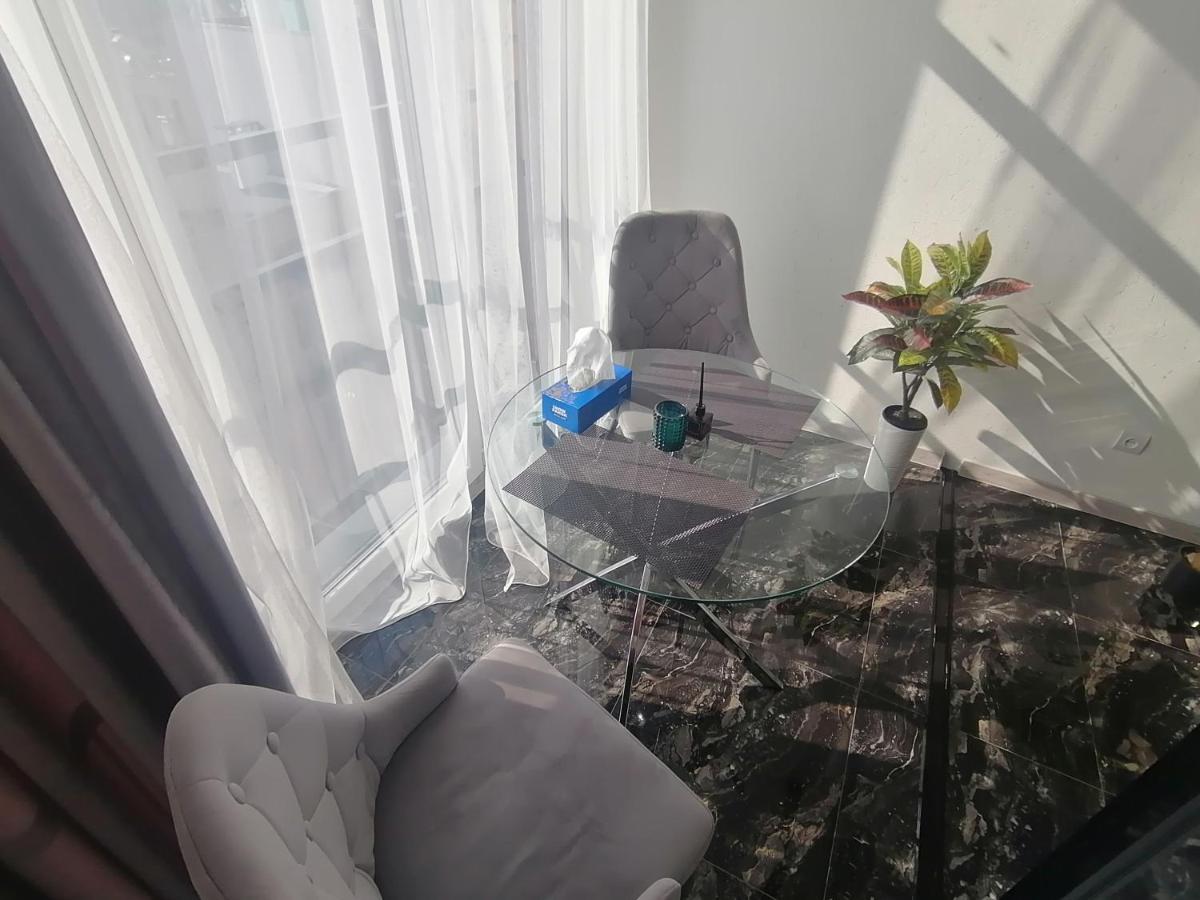 Appartamento Новобудова Сам Центр Вул Шевченка 60 Оперний 10Хв Leopoli Esterno foto